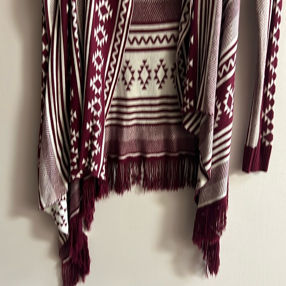 Women’s Size Small Navajo Sweater Jacket High Low Burgundy/Beige w/Fringes - Picture 2 of 6